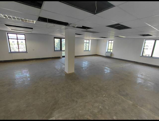 155M² OFFICE TO LET IN MAGALIESSIG